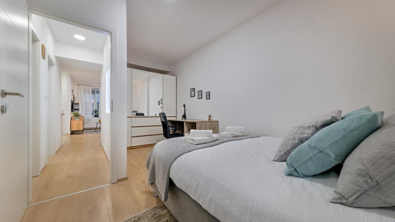 Brand New Apartment In City Center, Big Terrace Zágráb Kültér fotó